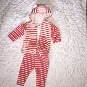 Gap sweat suit outfit